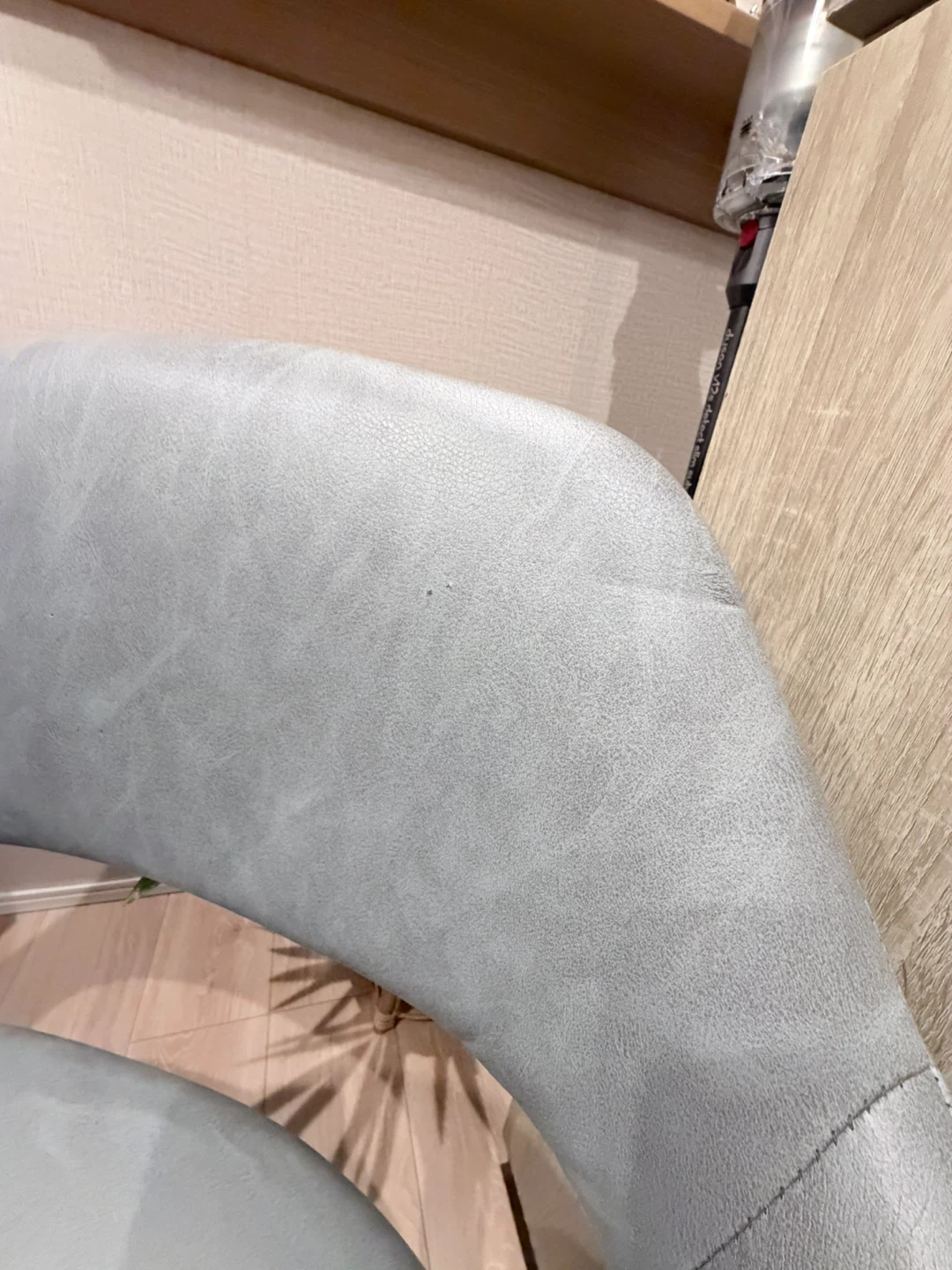 ダイニングチェア グレー 肘掛け付き 2脚セットの写真6枚目