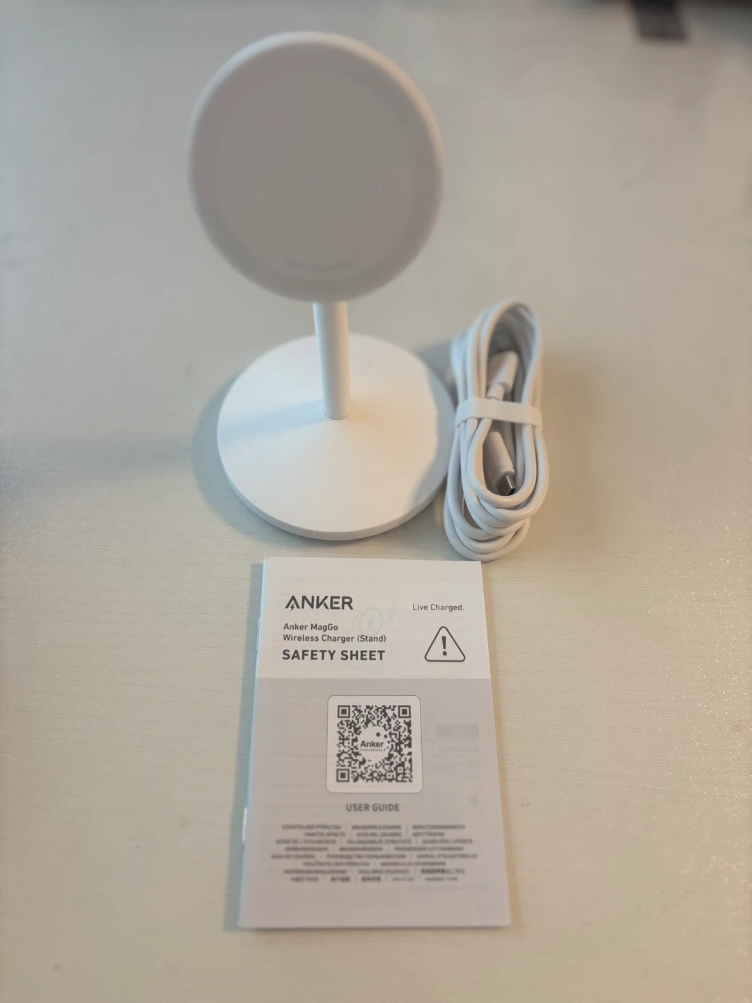 【新品】アンカー MagGo ワイヤレス充電スタンド ANKER 充電器 MagSafeの写真2枚目