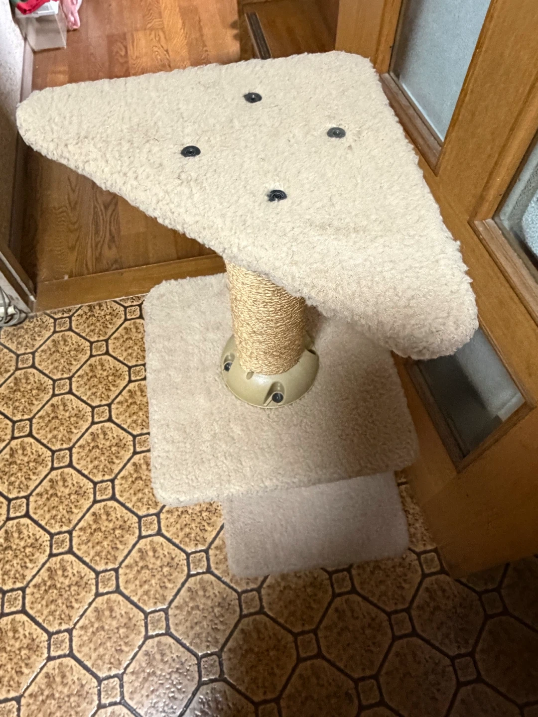 キャットタワー 2段 ベージュの写真2枚目