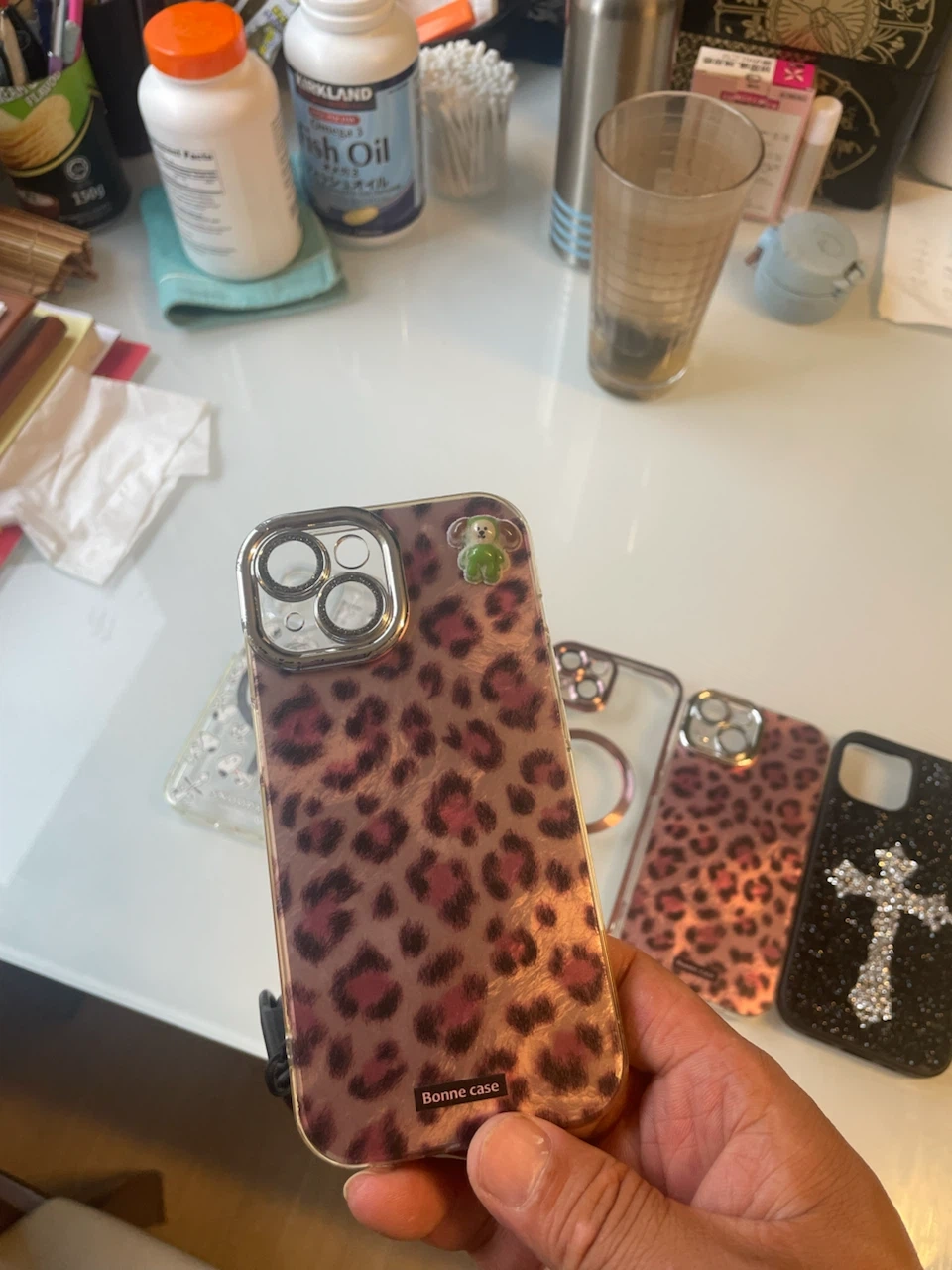 iPhone15ボンヌケース iPhoneケース ヒョウ柄の写真2枚目