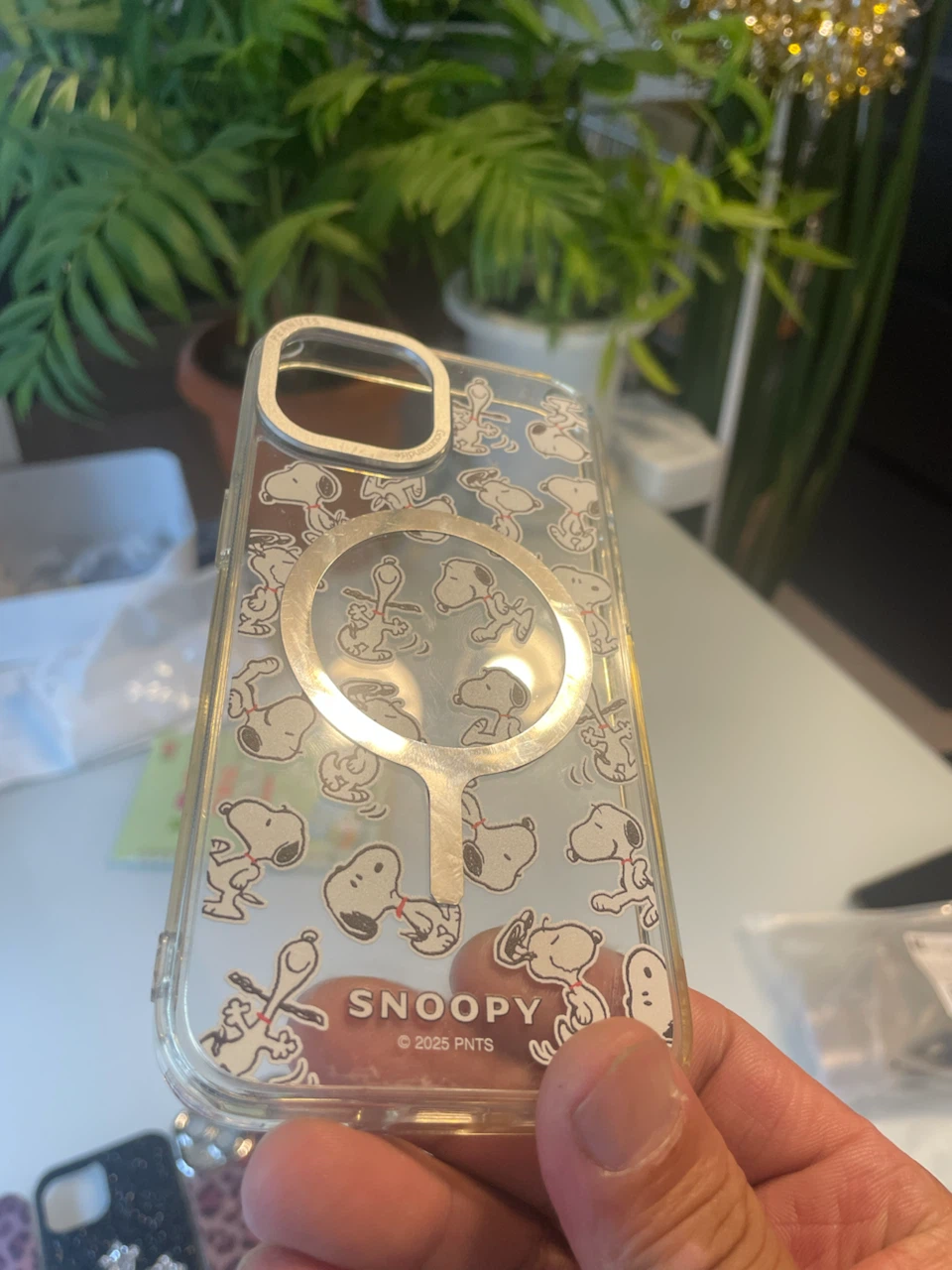 iPhone15スヌーピー iPhoneケース マグセーフ対応