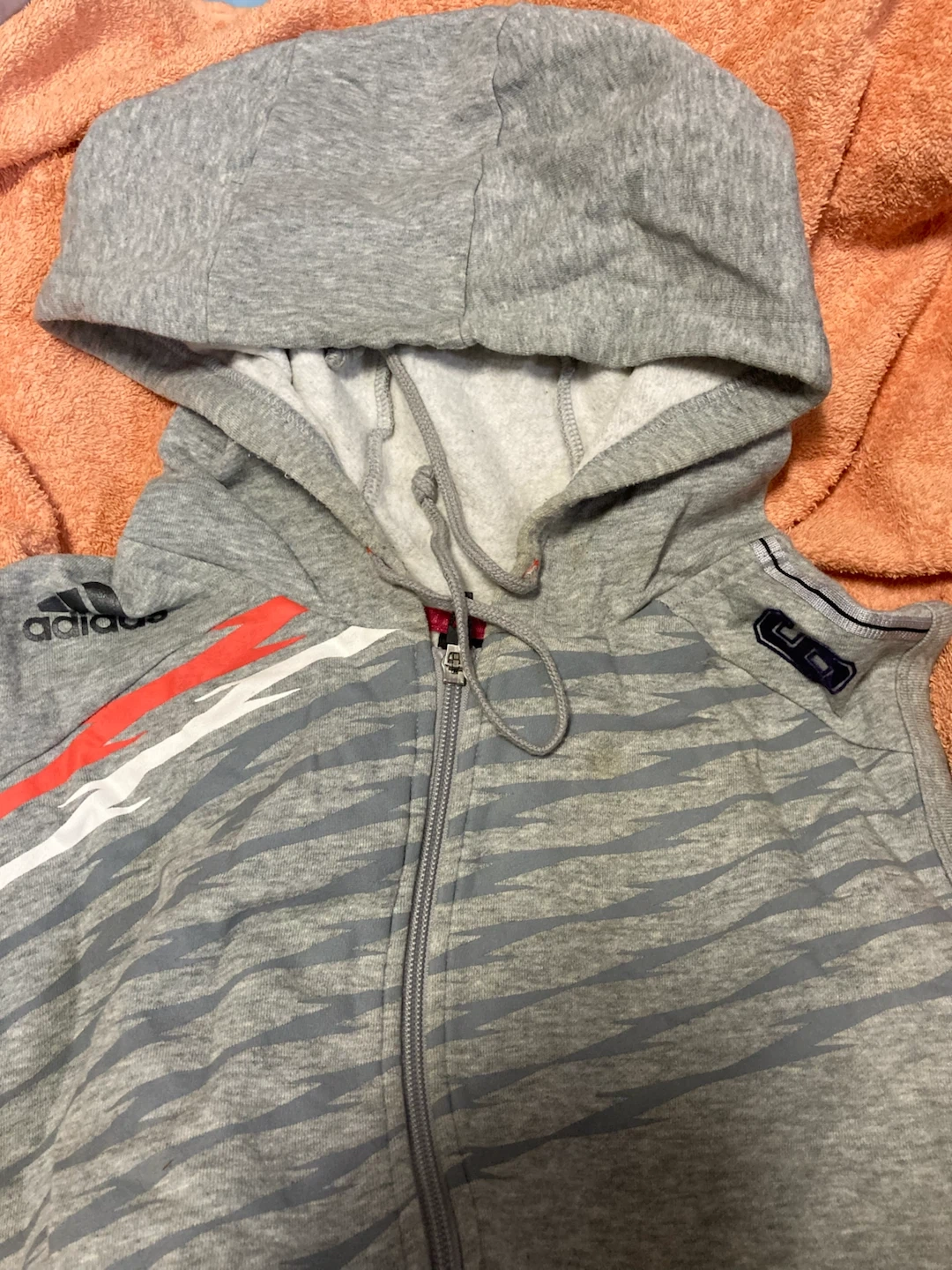 adidasノースリーブパーカー グレー上下
