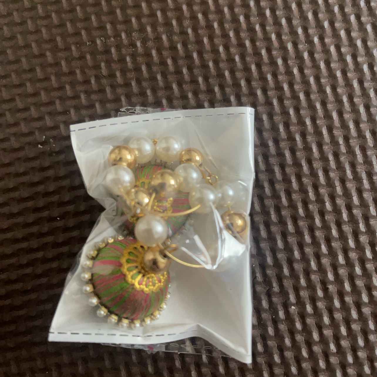 パール付きエスニック調 ピアス