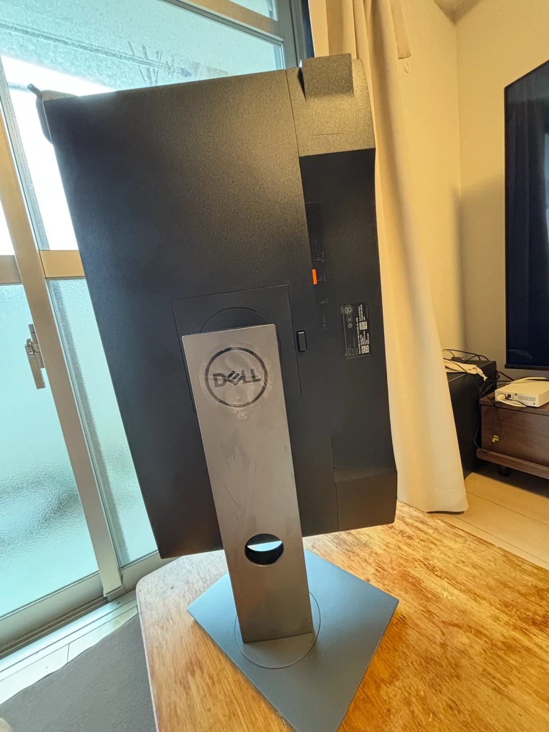 デル PCモニター 液晶ディスプレイの写真4枚目