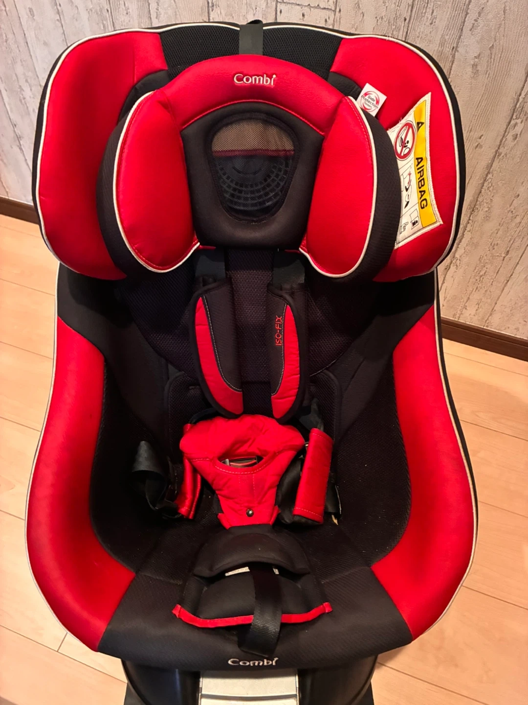 コンビ ネルーム ISOFIX チャイルドシートの写真2枚目