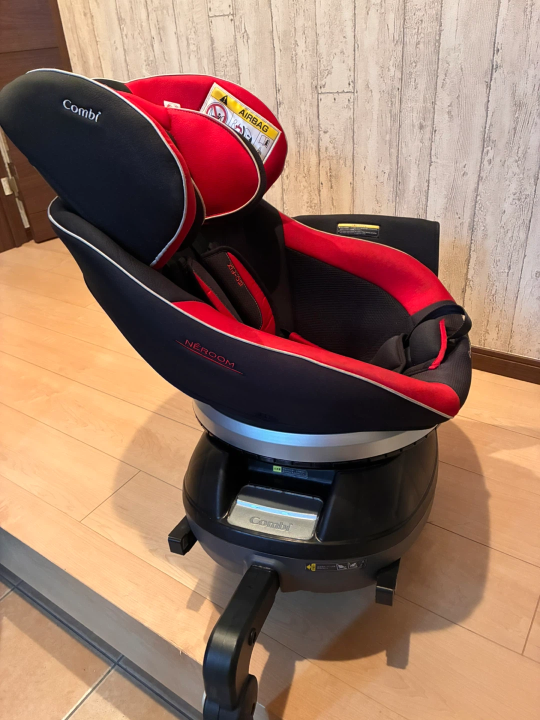 コンビ ネルーム ISOFIX チャイルドシートの写真4枚目