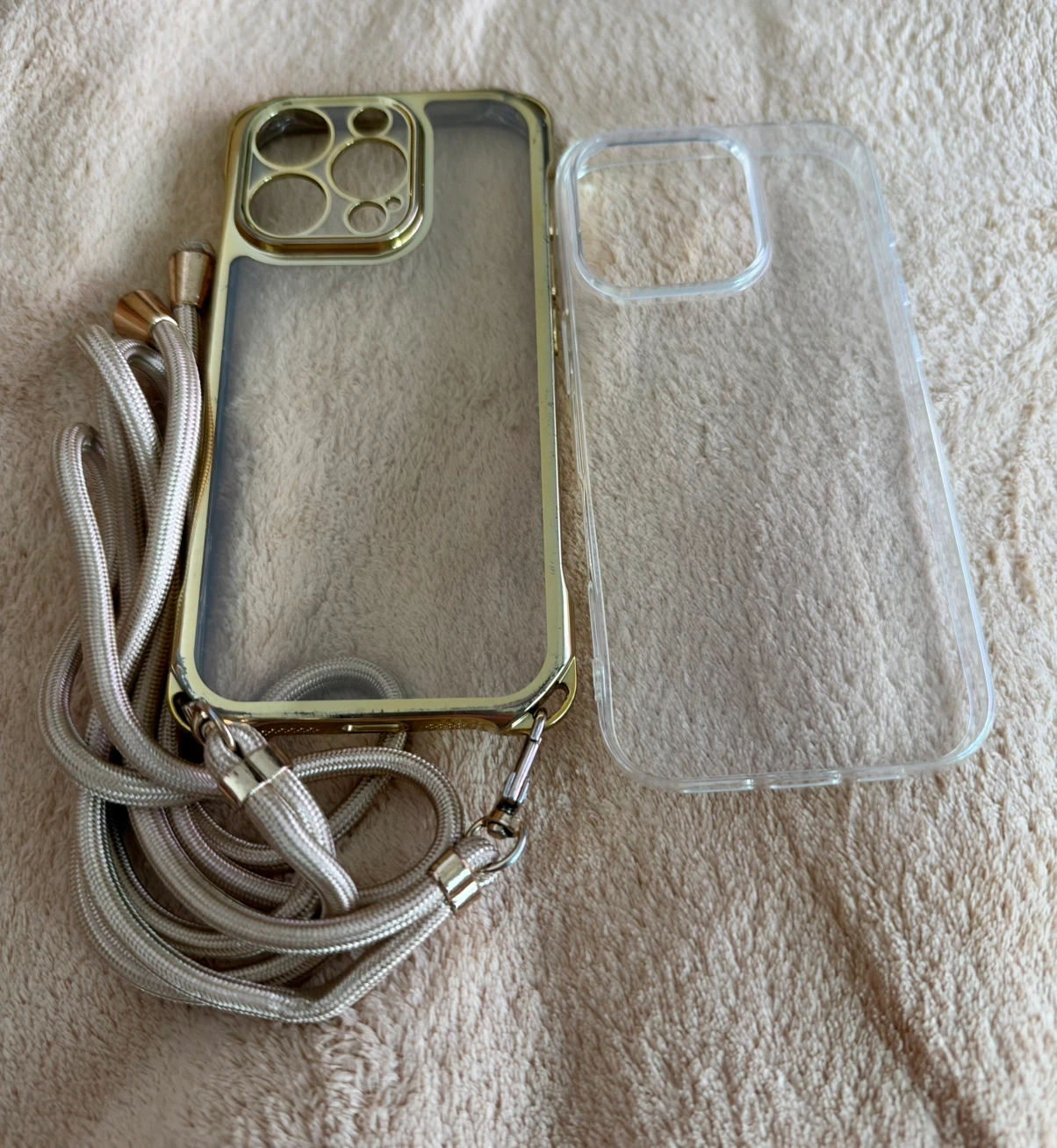 iPhone 17/17 Pro/16 Pro用ケース・ガラスフィルム