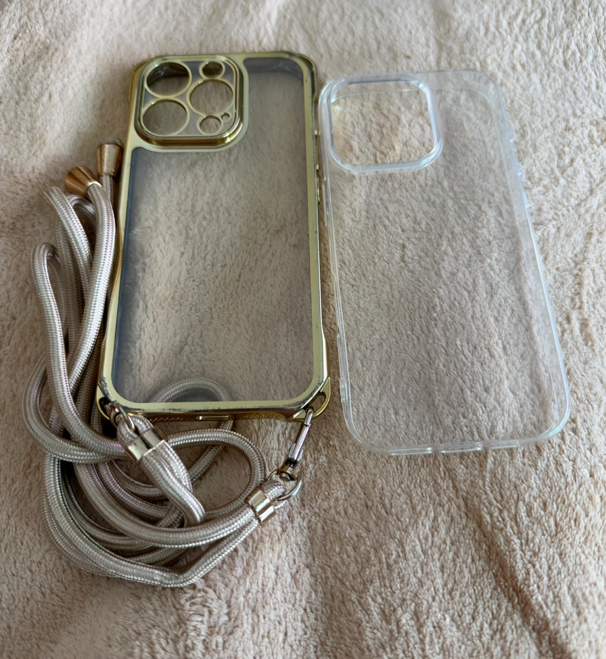 iPhone 17/17 Pro/16 Pro用ケース・ガラスフィルム