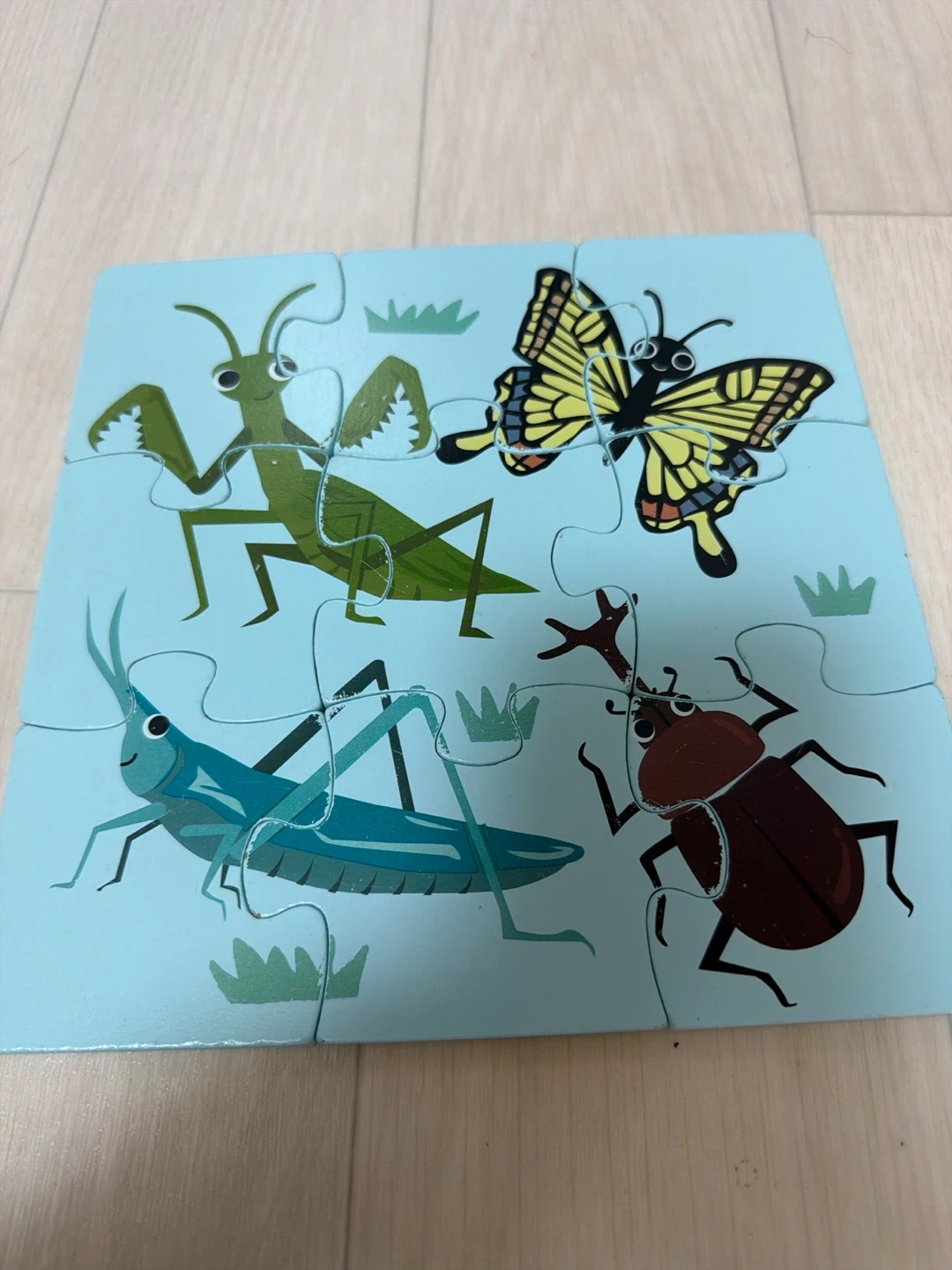 美品☆知育 昆虫イラスト 木製パズル 9ピースの写真2枚目
