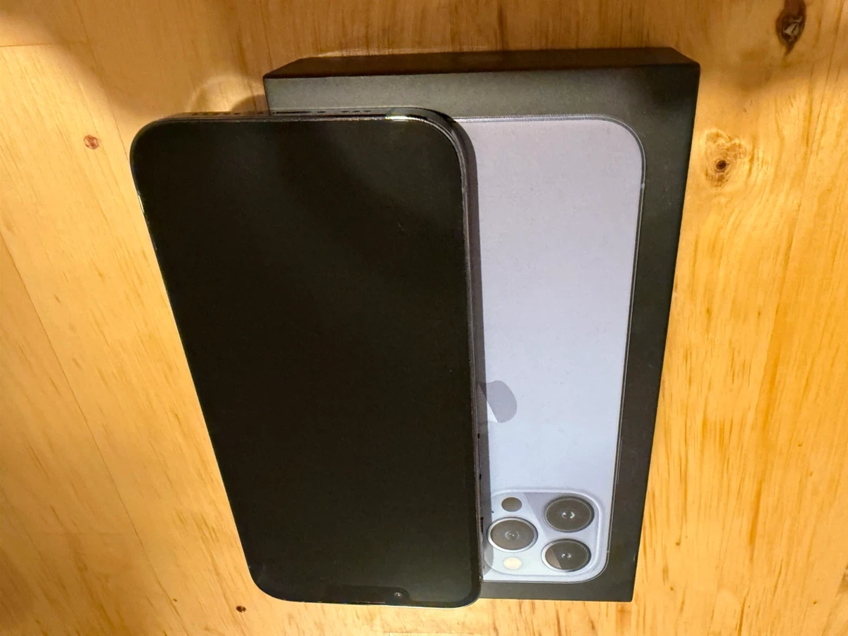 iPhone 13 Pro シエラブルーの写真2枚目