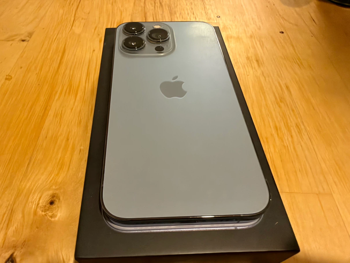 iPhone 13 Pro シエラブルーの写真3枚目