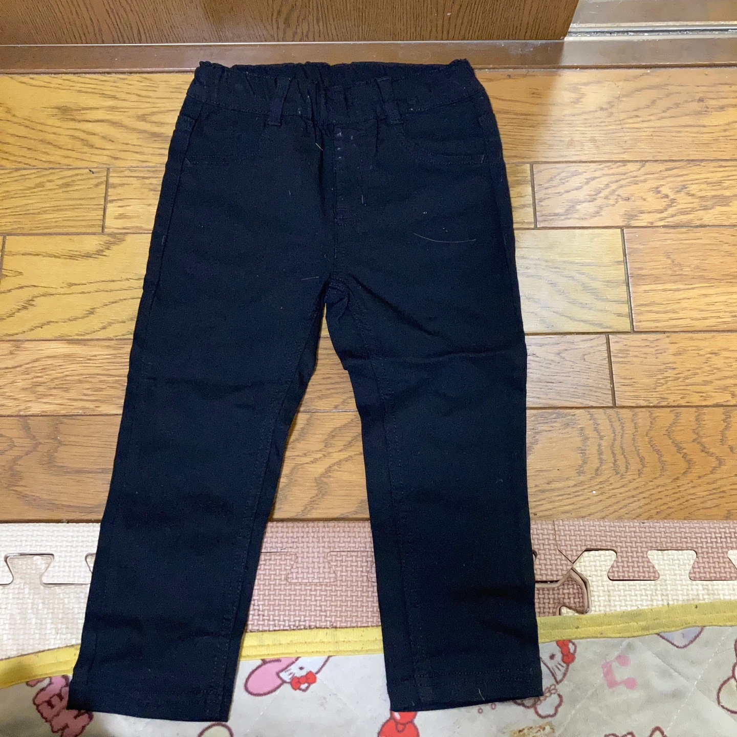幼児用 ブラックパンツ