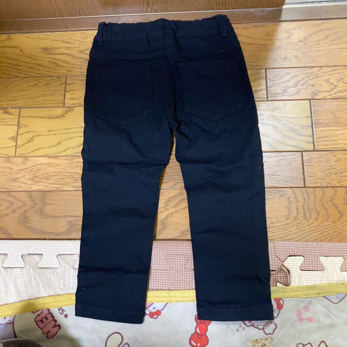 幼児用 ブラックパンツの写真2枚目