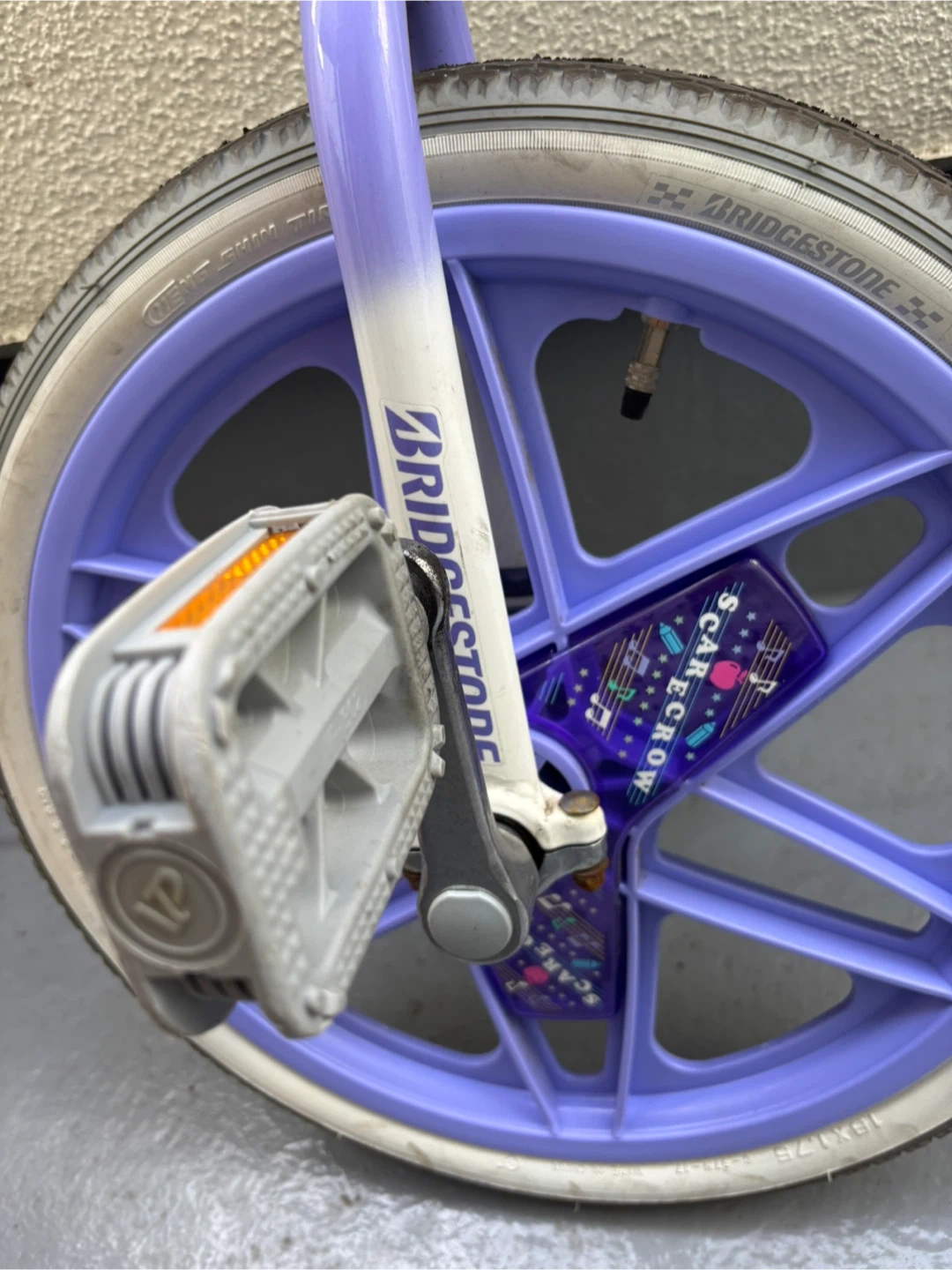 ブリヂストン 一輪車 スケアクロウ 18インチ パープルの写真4枚目