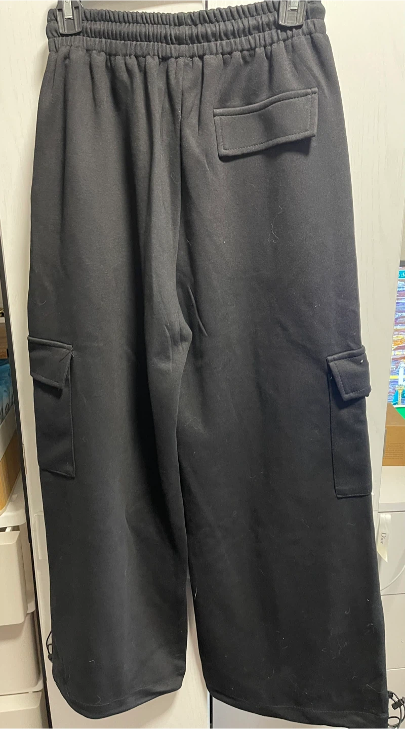 カーゴパンツ 黒 ストーン付きの写真4枚目
