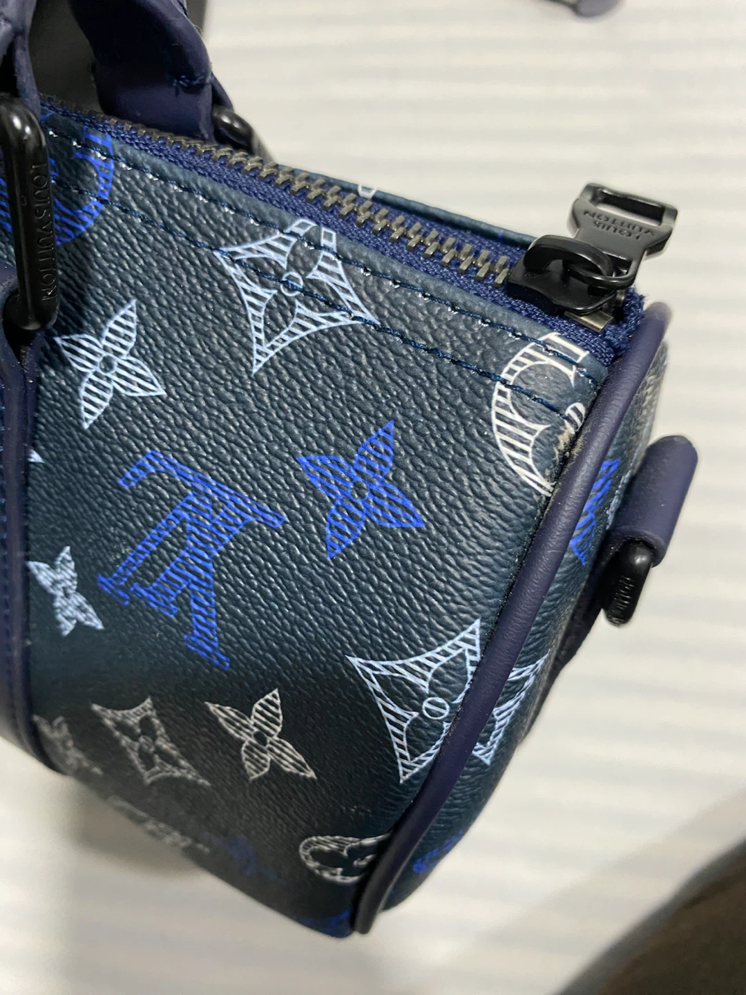 ルイヴィトン ミニバッグ 青系 中古の写真3枚目