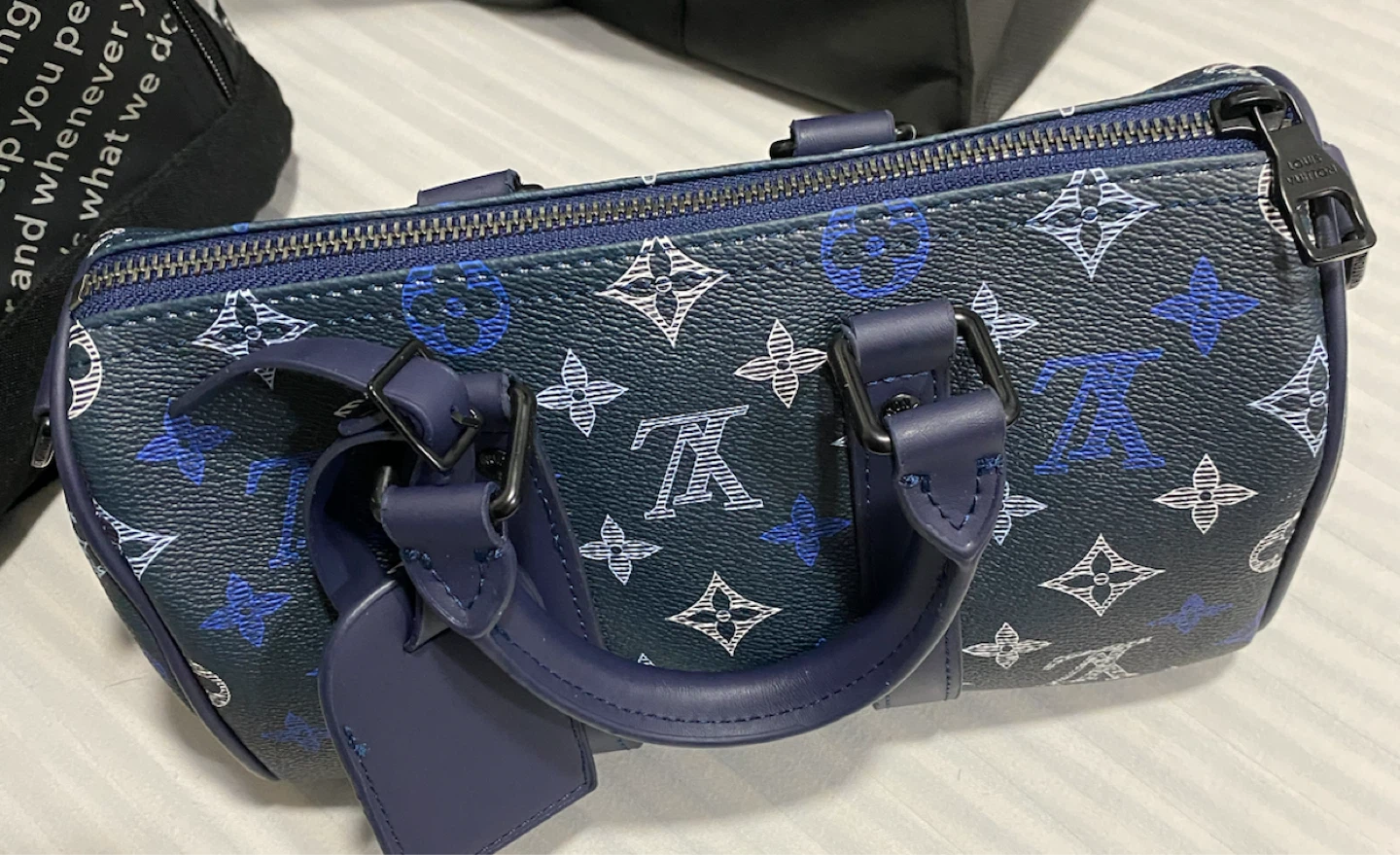 ルイヴィトン ミニバッグ 青系 中古