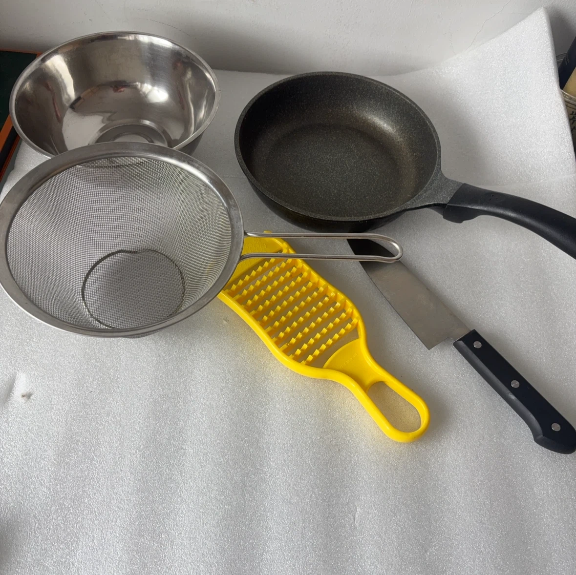 調理器具 5点セット フライパン・ボウル・ザル・包丁・おろし器