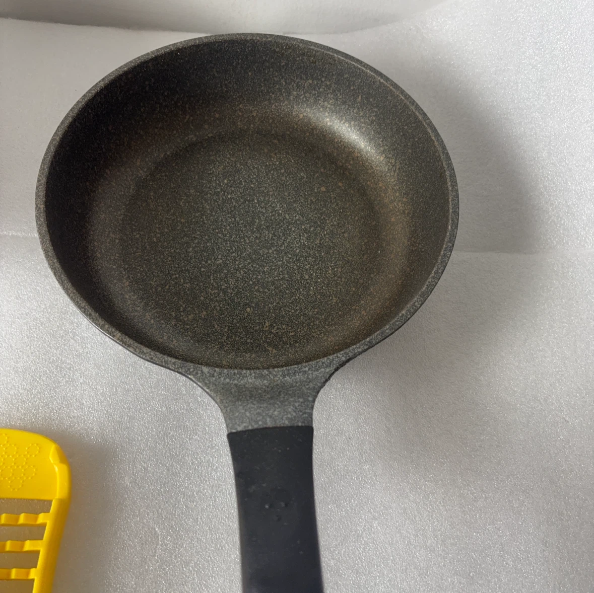 調理器具 5点セット フライパン・ボウル・ザル・包丁・おろし器の写真4枚目