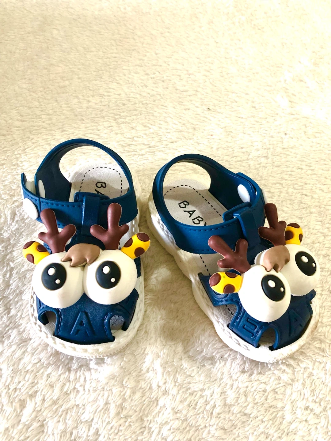 👶✨ベビーサンダル トナカイモチーフ 紺 サイズ:11,5cm🌟✨