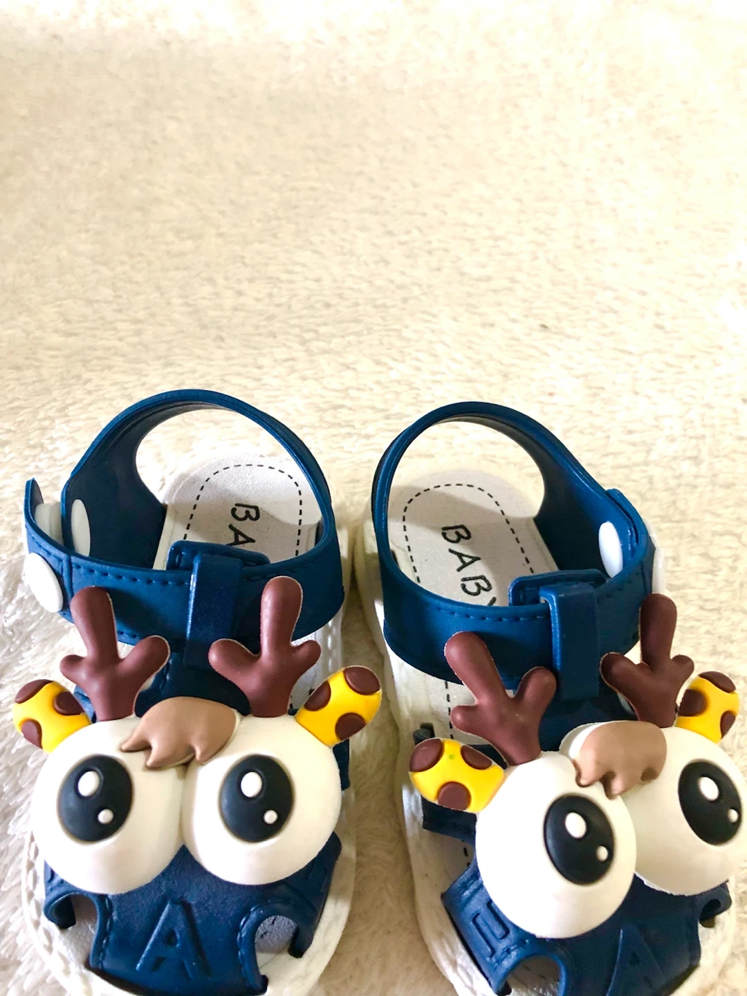 👶✨ベビーサンダル トナカイモチーフ 紺 サイズ:11,5cm🌟✨の写真3枚目