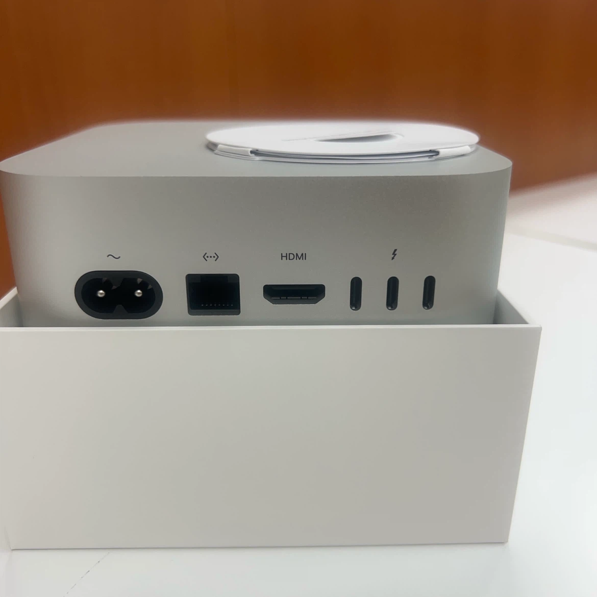 Mac mini M4 16GB 512SSDの写真5枚目