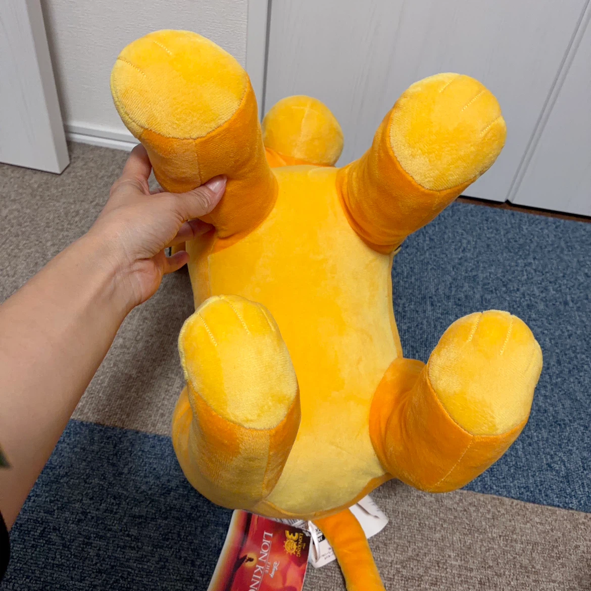 ディズニー ライオンキング シンバ ぬいぐるみの写真4枚目