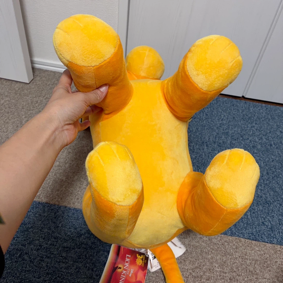 ディズニー ライオンキング シンバ ぬいぐるみの写真4枚目