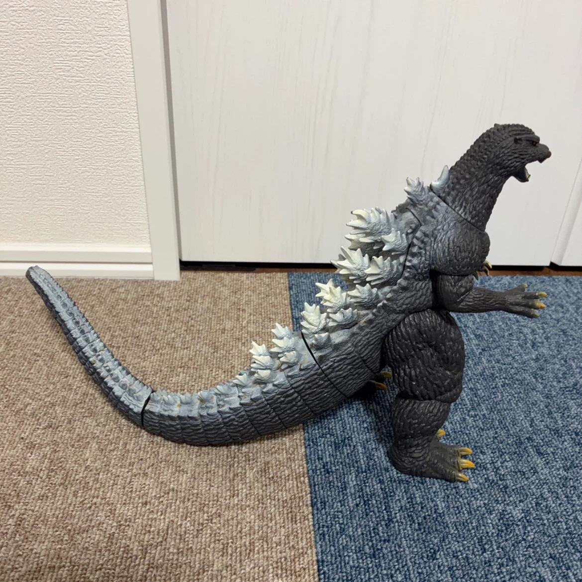 ゴジラ フィギュア ソフビの写真3枚目