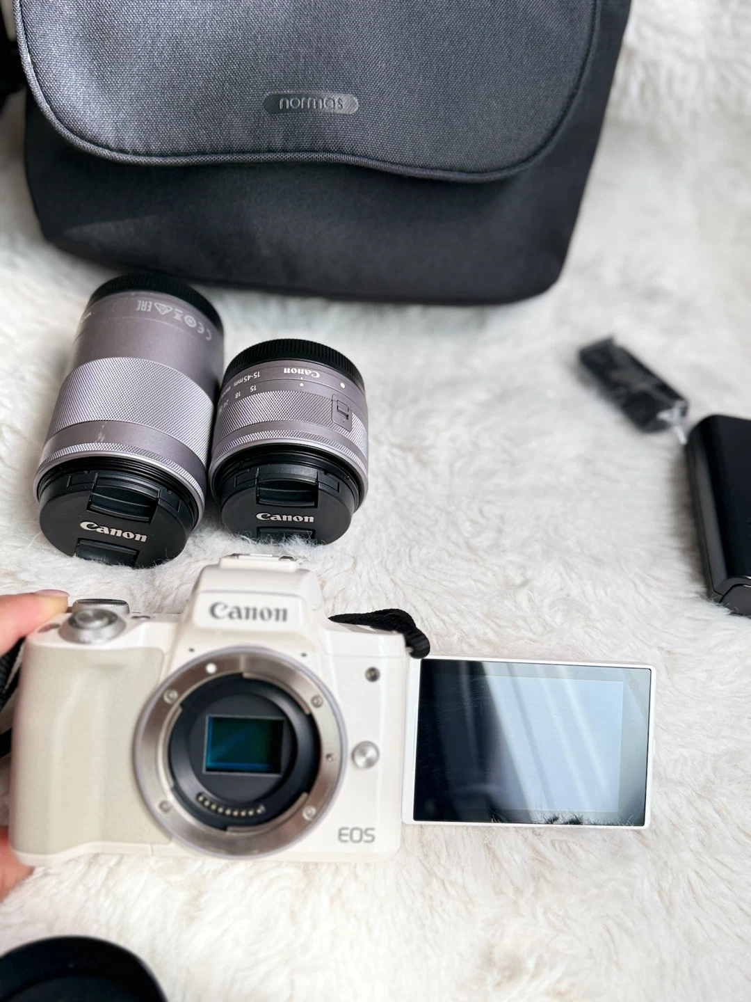 キヤノン EOS Kiss M ダブルレンズキット ホワイトの写真2枚目