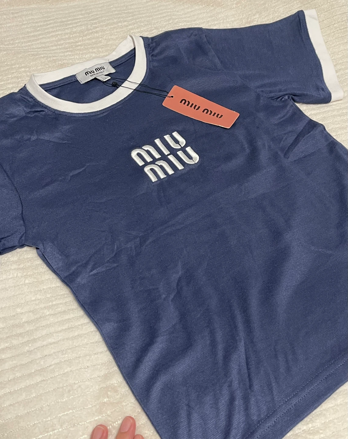 ミュウミュウ Tシャツ ネイビーの写真2枚目