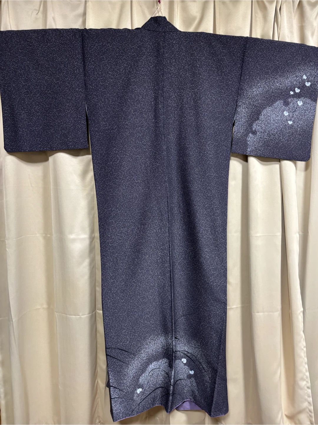 洗える着物 訪問着 グレー系、蔦柄の写真2枚目