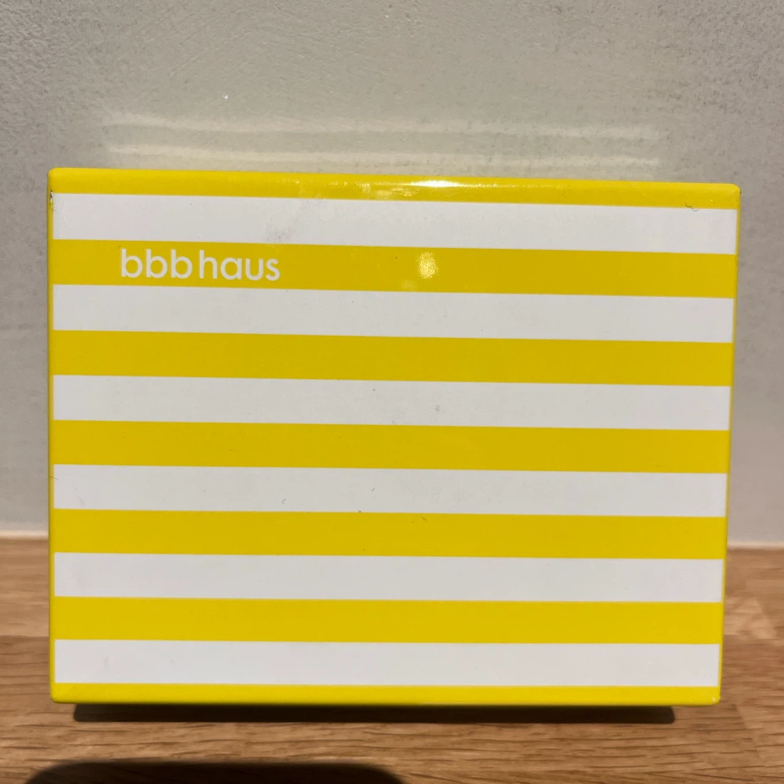 bbb haus イエロー ストライプ 缶ケースの写真2枚目