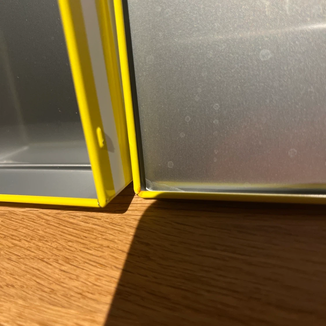 bbb haus イエロー ストライプ 缶ケースの写真8枚目