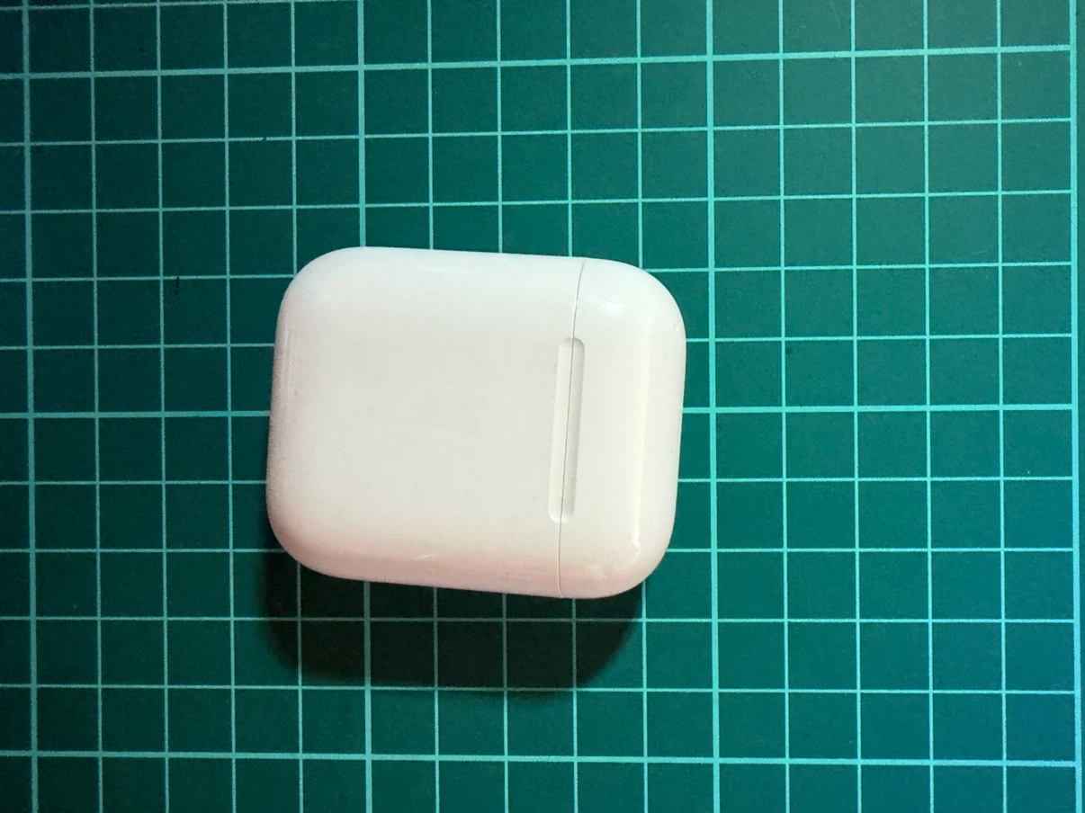 アップル エアーポッズ 充電ケースのみ