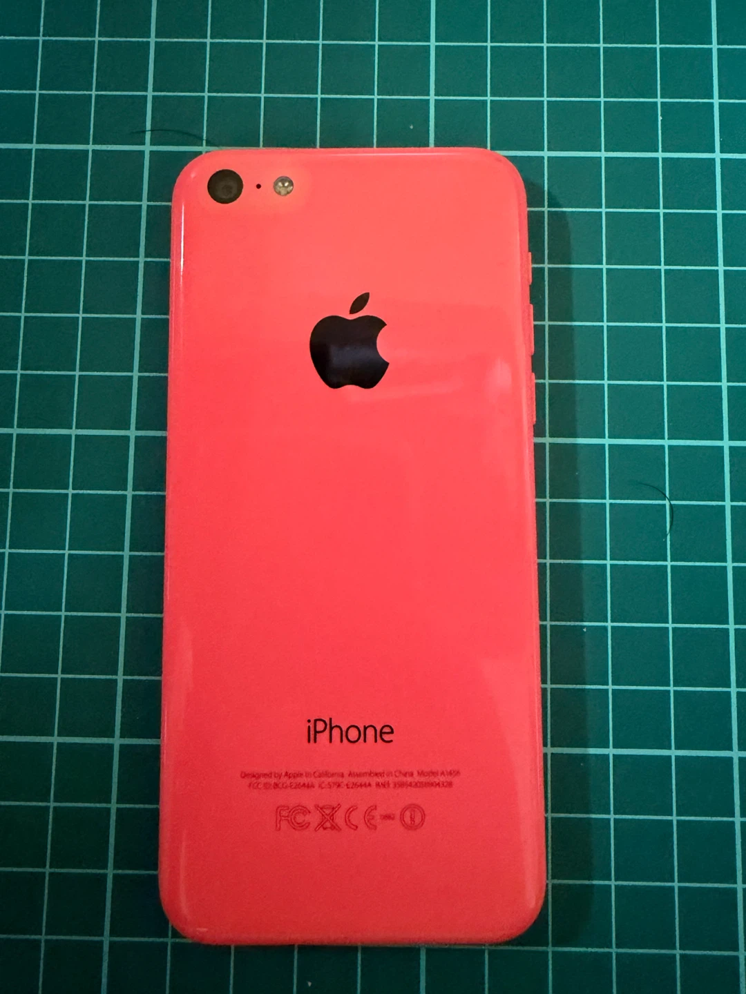 アップル iPhone 5c 16GB ピンクの写真4枚目