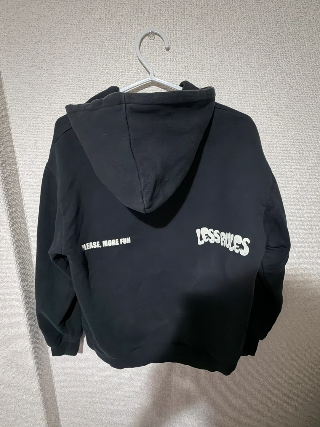 ZARA パーカー 黒の写真2枚目