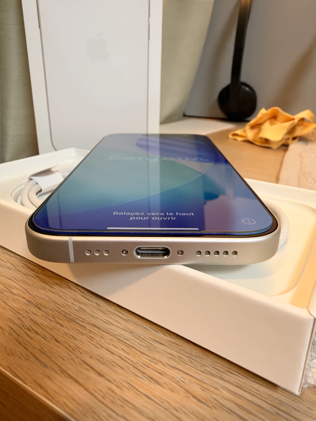 iPhone 17 256GB White | ほぼ新品・Like New | SIMフリー (Unlocked)の写真10枚目