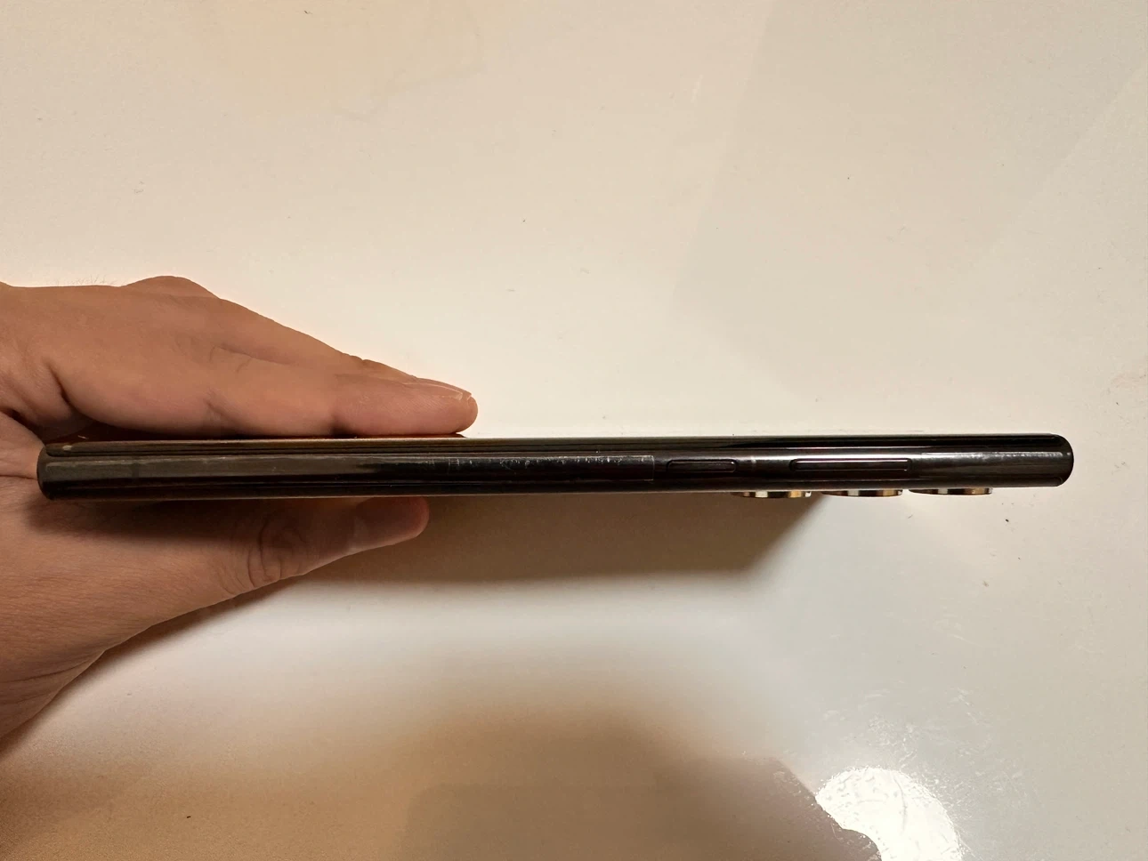 samsungサムスン Galaxy S22 Ultra ブラックの写真2枚目