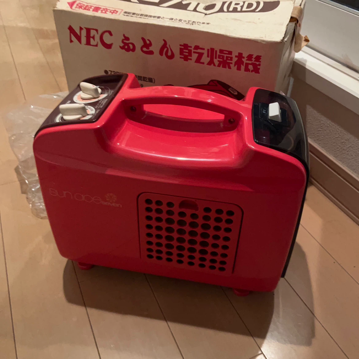 NEC ふとん乾燥機 レッド