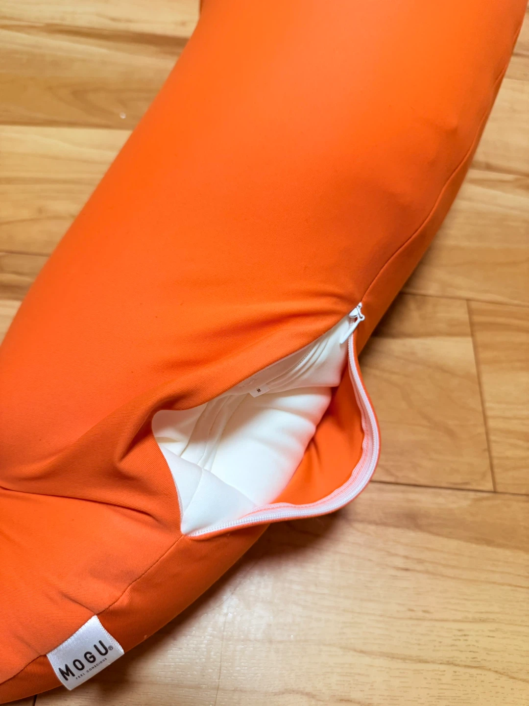 【美品】MOGU 気持ちいい抱きまくら オレンジの写真7枚目
