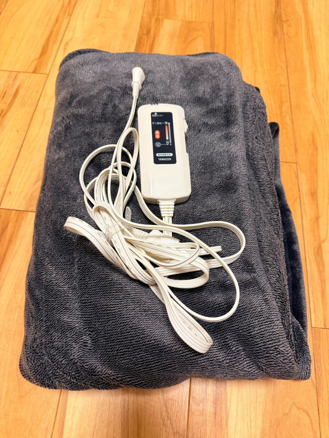 【寒さに備えて】ヤマゼン 電気敷毛布 グレー