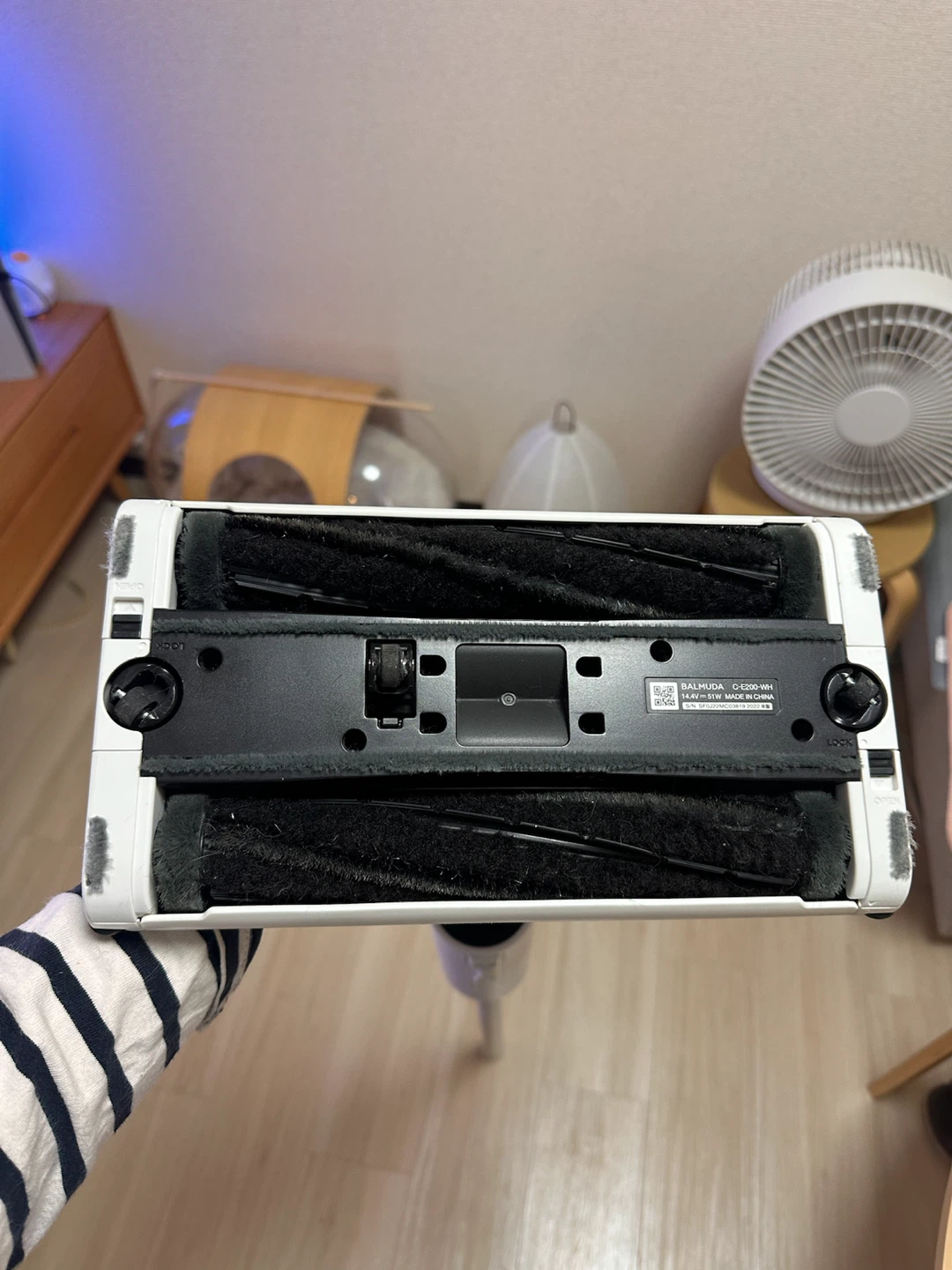 BALMUDA The Cleaner C01A コードレスクリーナー ホワイト 2022年製の写真2枚目