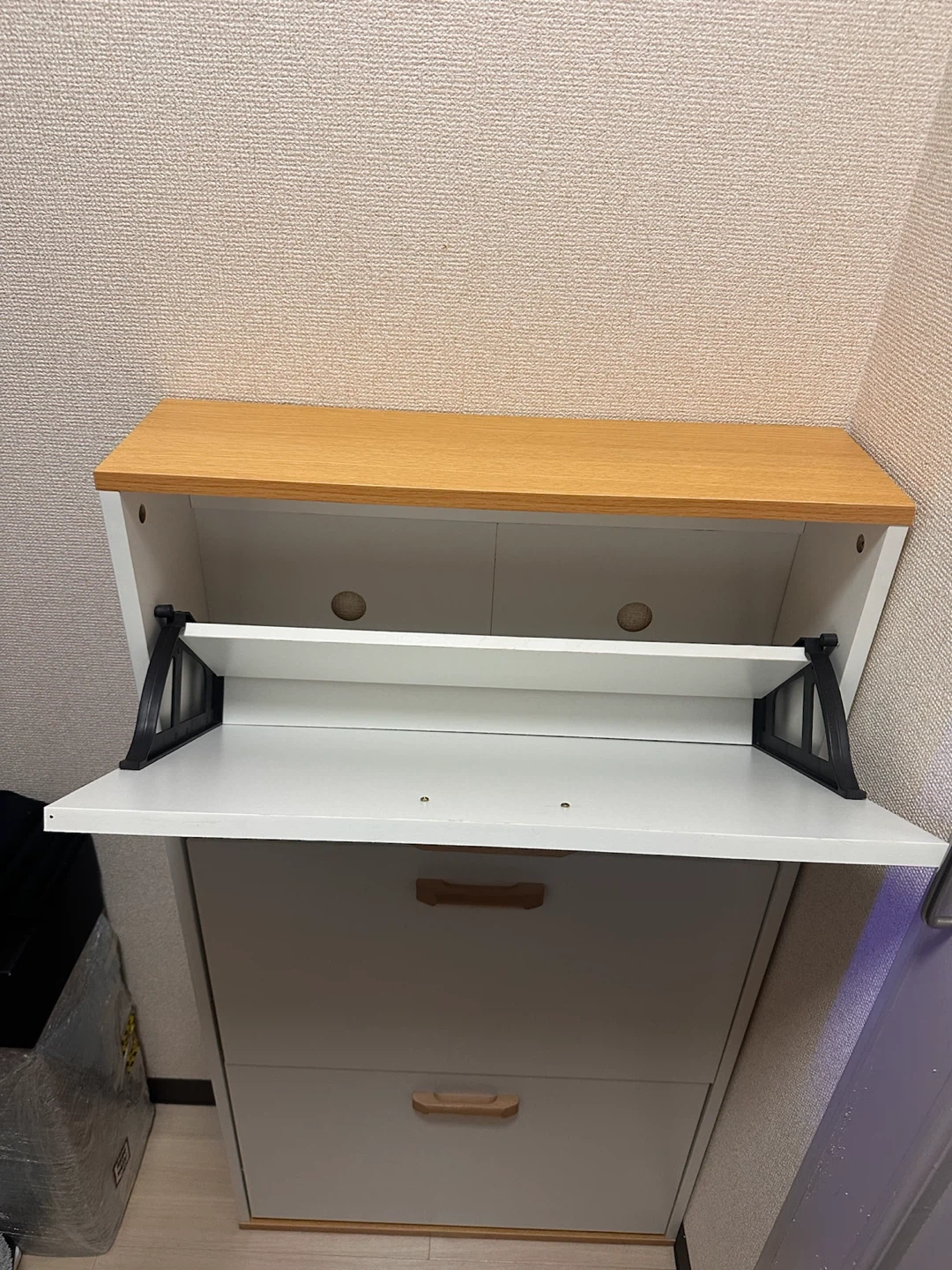スリム下駄箱 フラップ式3段 薄型17cm ホワイト×木目の写真2枚目