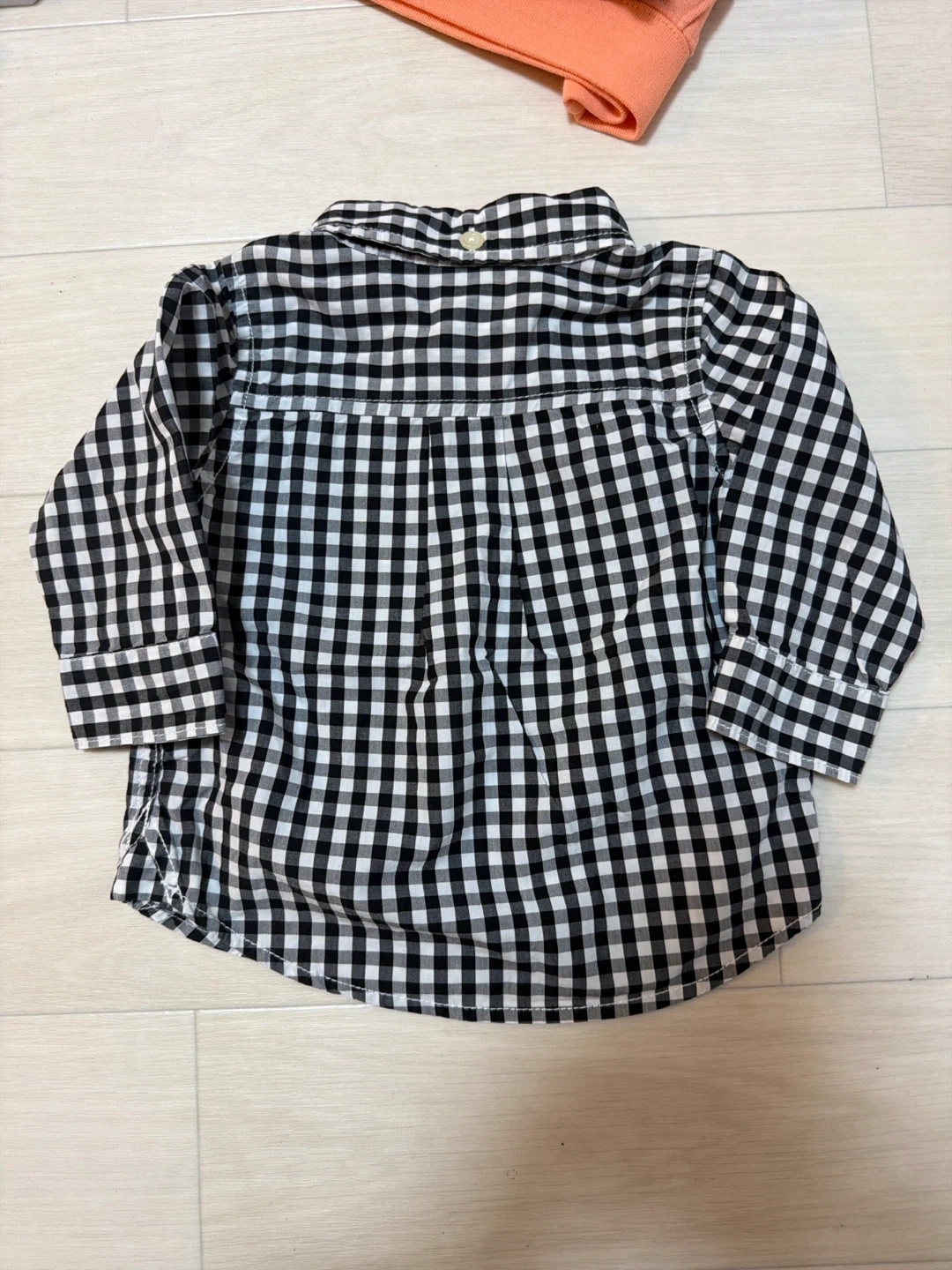 美品☆ベビーギャップ 長袖シャツ 75cm チェック ブラウスの写真2枚目