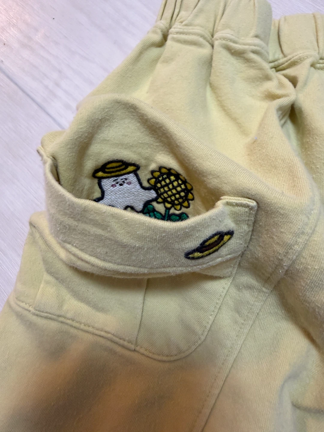 美品☆しなぷしゅ 子供用 ハーフパンツ 90cm 黄色の写真4枚目