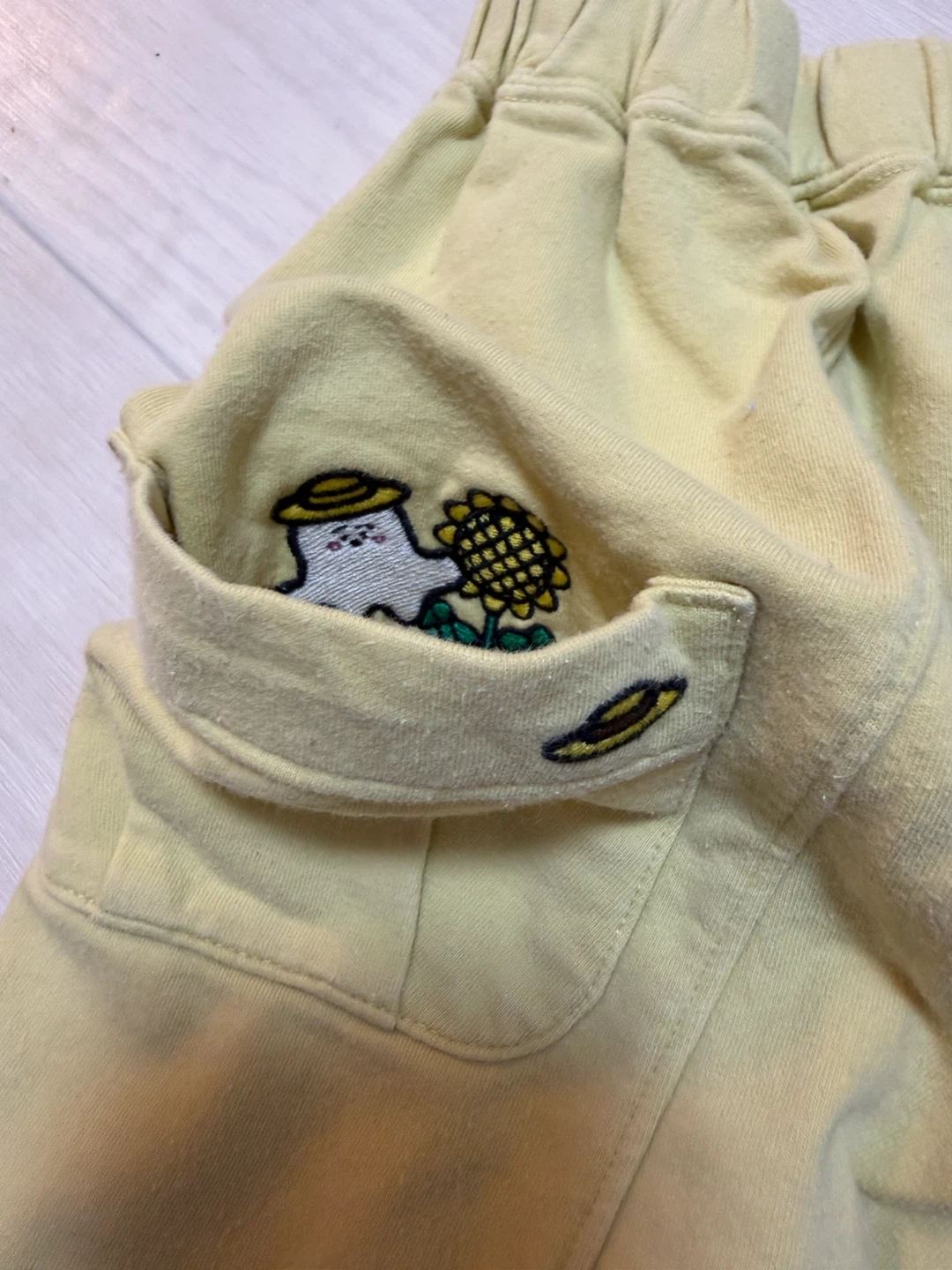 美品☆しなぷしゅ 子供用 ハーフパンツ 90cm 黄色の写真4枚目
