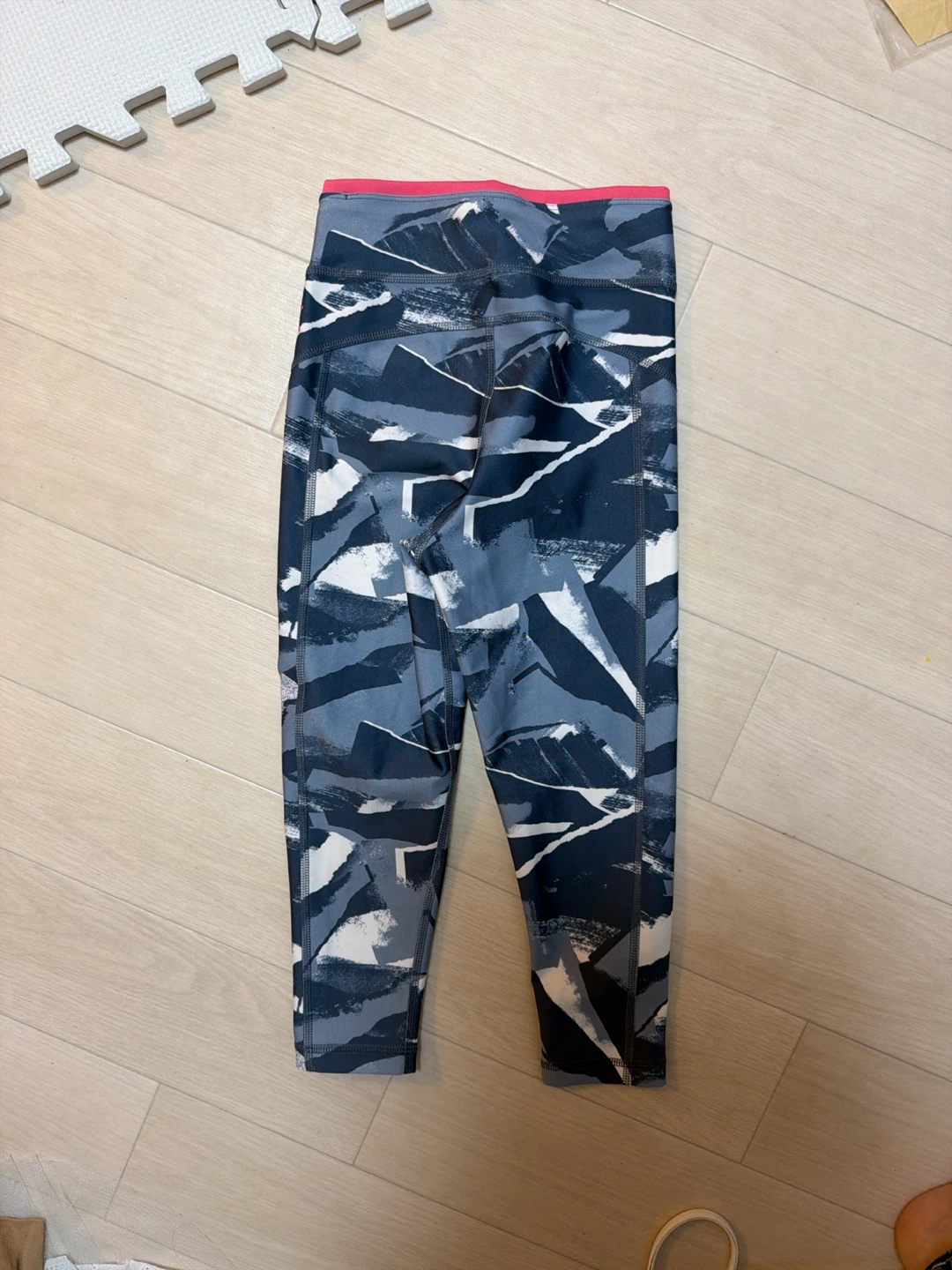 美品☆プーマ キッズ パンツ 120cmの写真2枚目