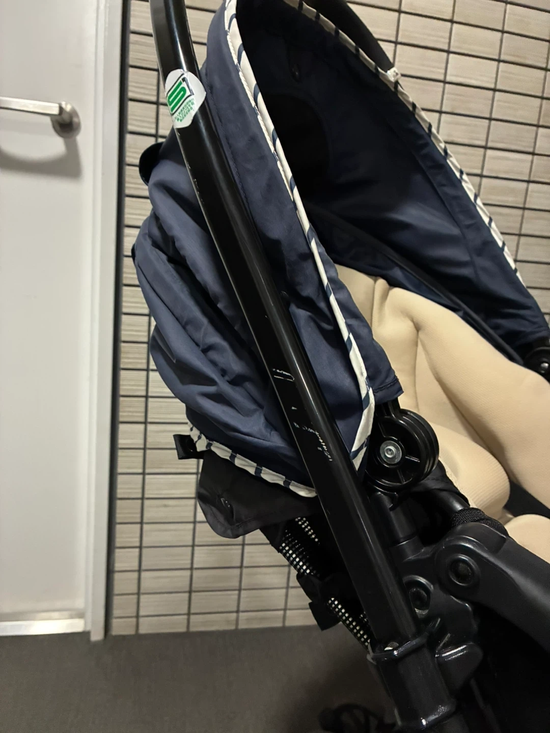 コンビ スゴカル 4キャス エアー エッグショック HKの写真6枚目