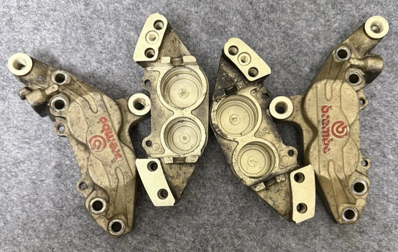 イナズマ400 XJR400 純正ブレンボ ブレーキキャリパーボディ 破損無し Brembo フロントキャリパー 左右セット